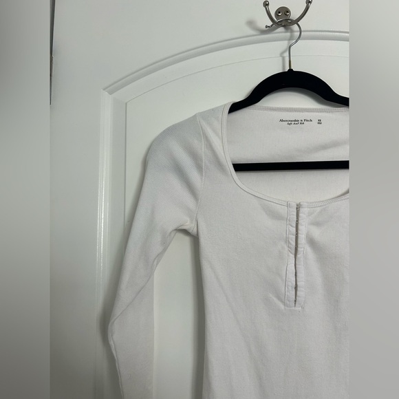 Abercrombie & Fitch White Ribbed long Sleeve Bodysuit size XS chic minimalist - Picture 3 of 7